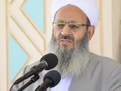 اهانت به مقدسات اسلامی محکوم است / با افراط‌گرایان در صداوسیما برخورد شود