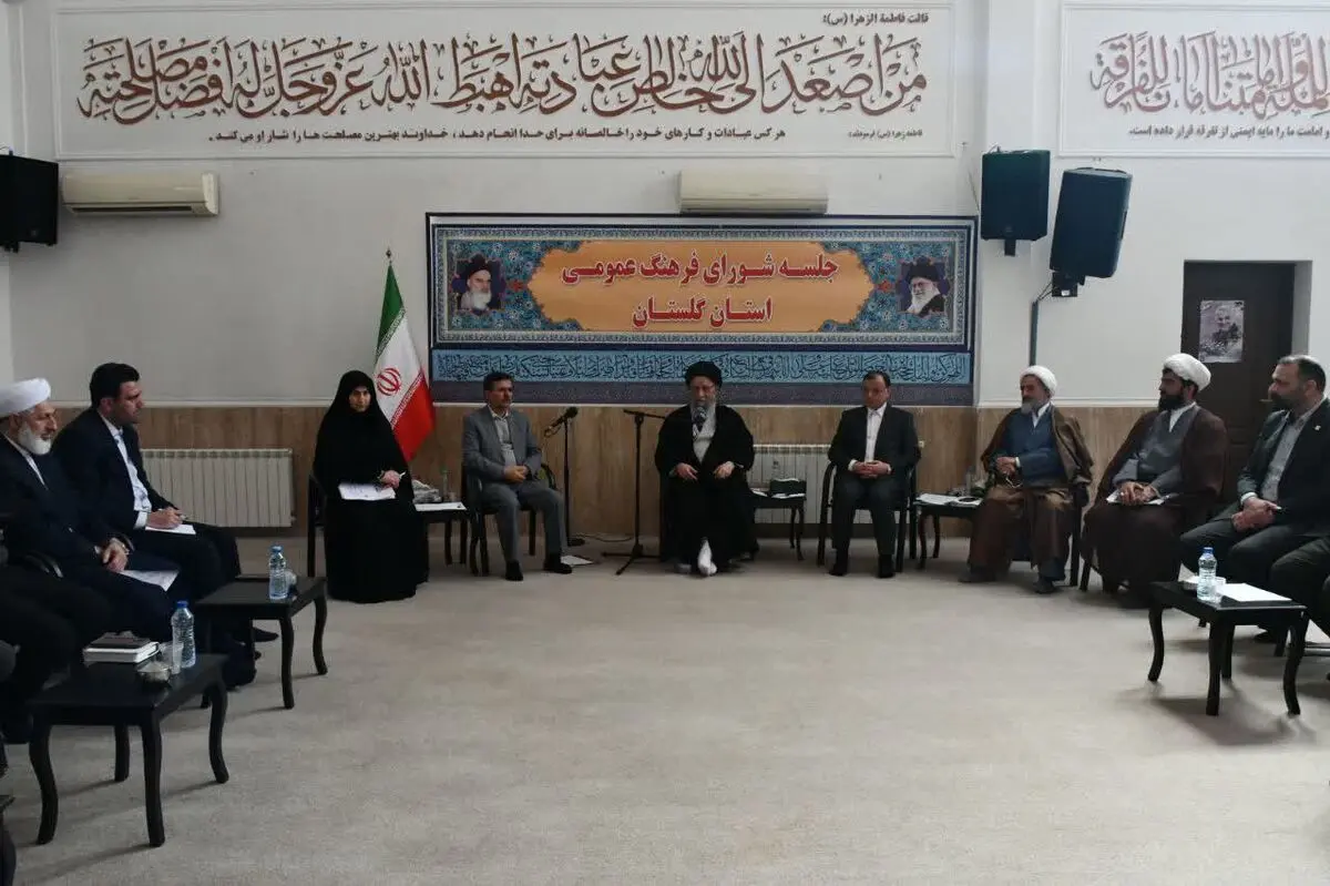 اصالت خود و ایرانی بودن خود را باید برجسته کنیم