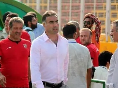 بازیکنان مانع رفتنم شدند/ لیدرهای پولکی جو سکوها را خراب کردند