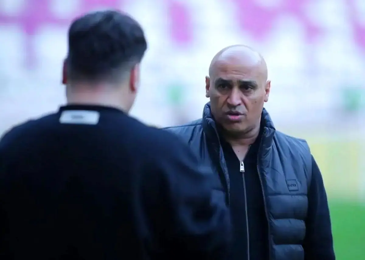 توقف الطلبه منصوریان در خانه