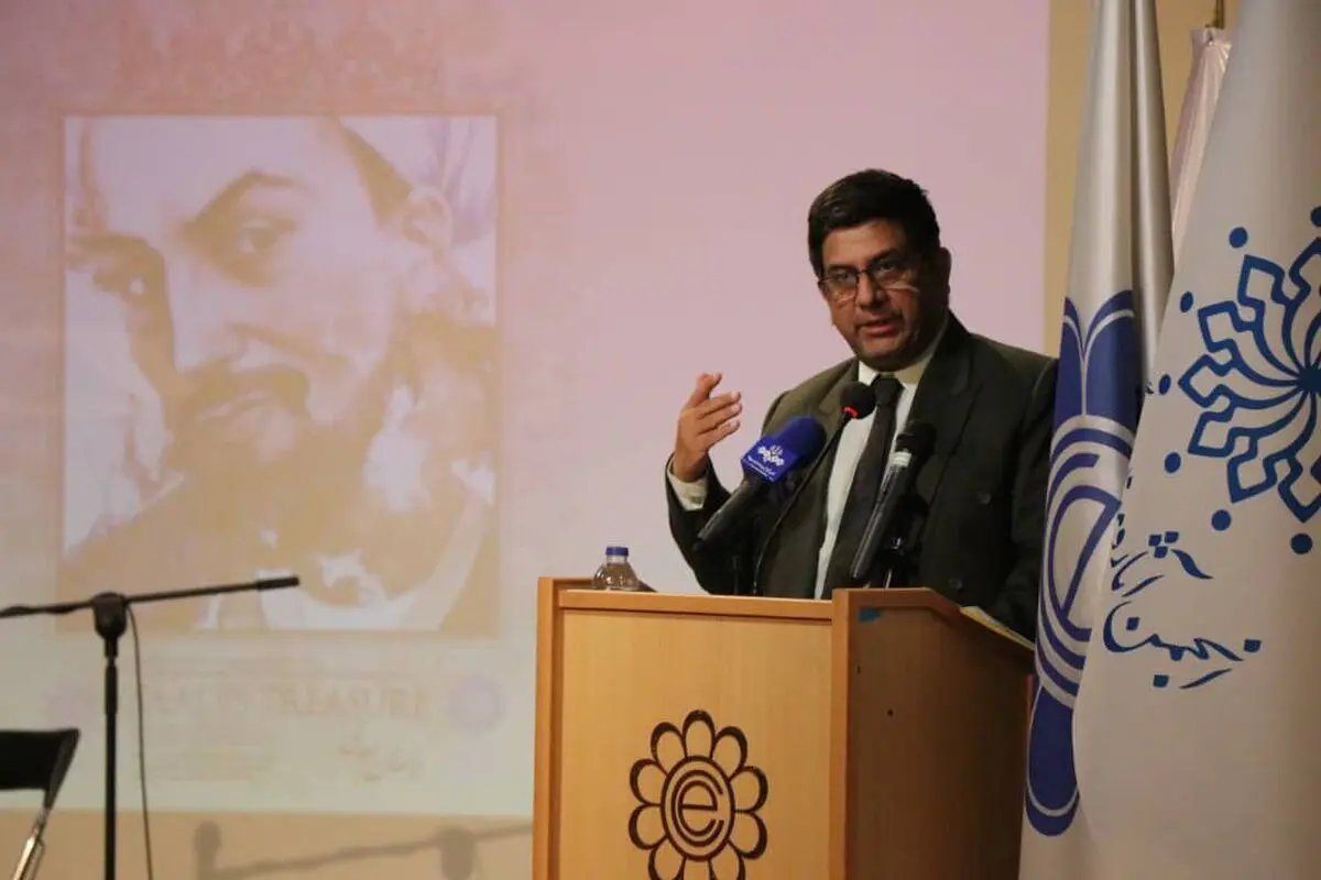 سعدی؛ معلم اخلاقِ بشریت است