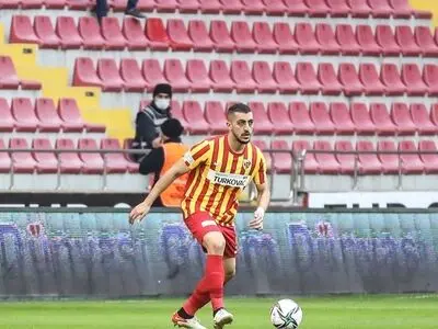 حسینی در ترکیب کایسری اسپور