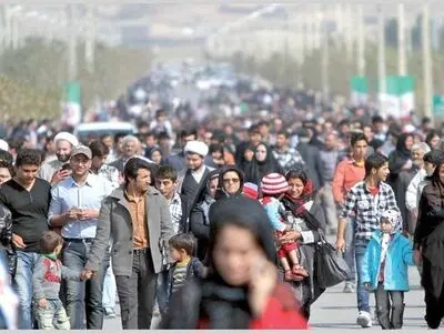 راه حل رشد جمعیت، تشویق کردن نیست/ مشکلات اقتصادی؛ دلیل اصلی عدم تمایل به فرزندآوری