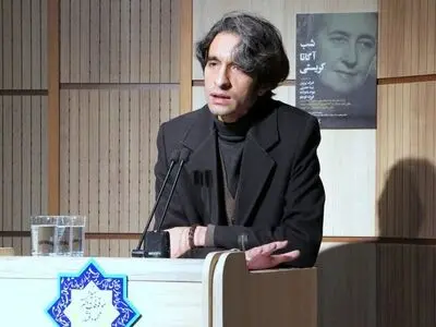 یک مترجم درگذشت