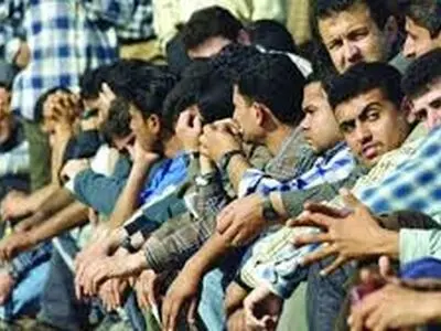 گزارش مرکز آمار ایران حکایت از موج جدید بیکاری دارد/11.9 درصد در پاییز 96