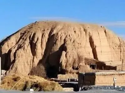 ردپای عصر آهن در تپه تاریخی علیشار زرندیه کشف شد