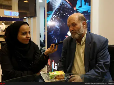 بازدید پوربابایی و علیزاده طباطبایی از غرفه ایلنا