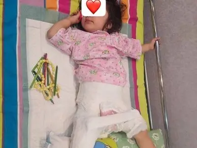 تصادف دلخراش دختر بچه در کاشان + فیلم