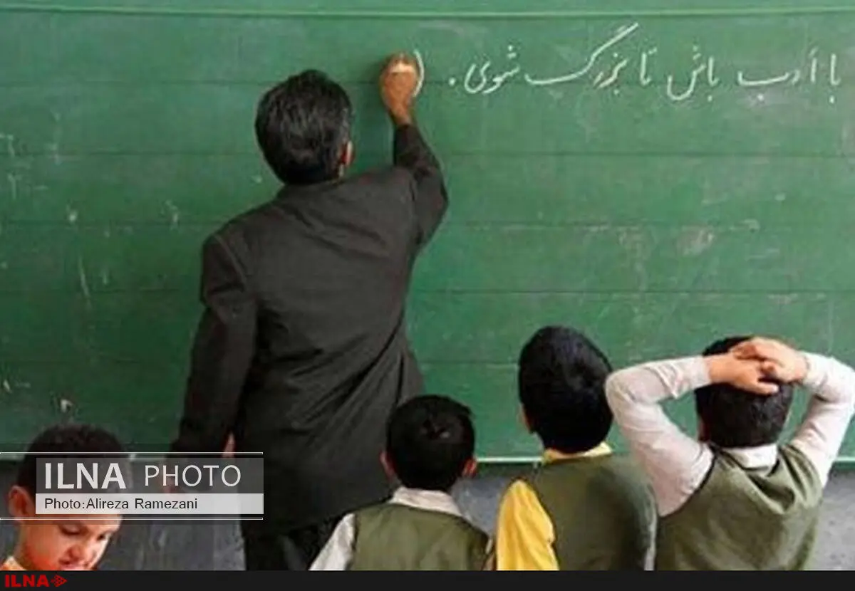 احتساب سنوات ارفاقی سال‌های ۸۸ تا ۹۱ برای معلمان/ استخدام ۳۰۰ معلول با مدرک حداقل لیسانس