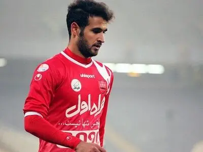 هافبک شماره هشت پرسپولیس به دنبال حکم آزادی
