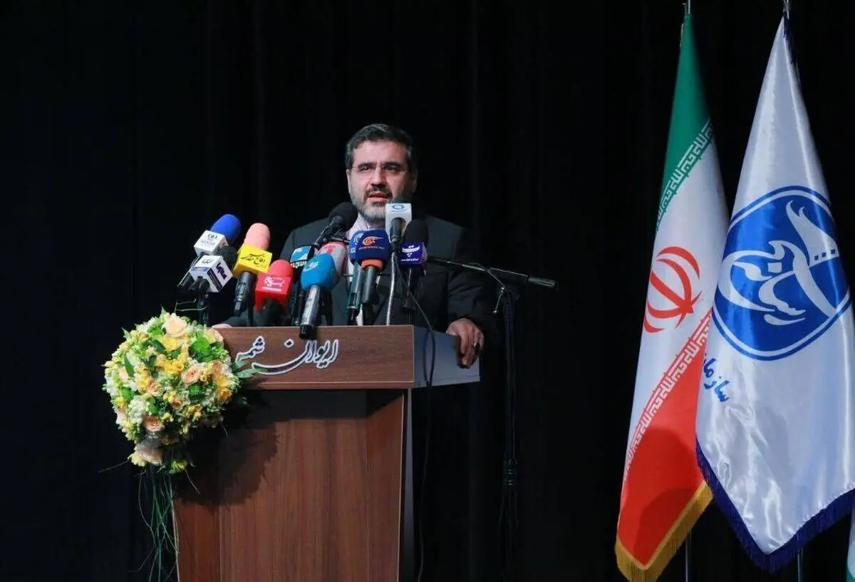 نظام سلطه رسانه‌ای در پی تطهیر دوران سیاه پهلوی است
