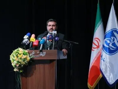 نظام سلطه رسانه‌ای در پی تطهیر دوران سیاه پهلوی است
