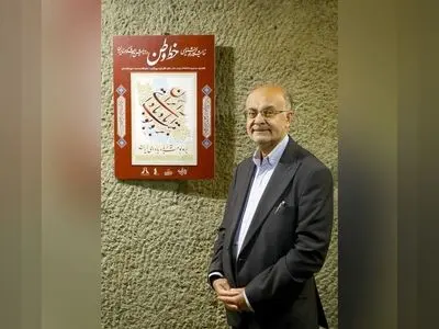 هیچ اولویتی جز وطن وجود ندارد/ اگر شرایط اجازه می‌داد، نمایشگاه را در پادگان‌ها برپا می‌کردم