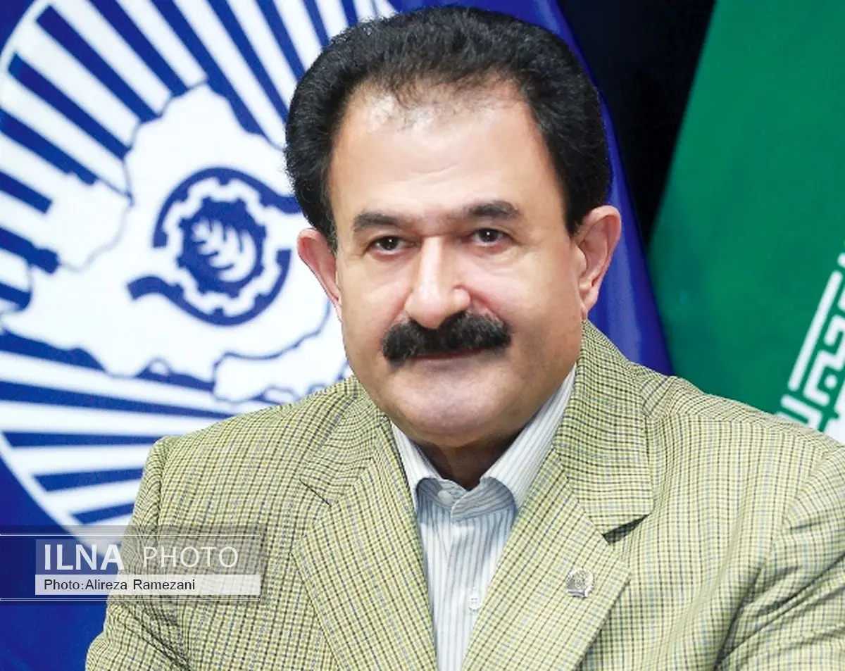 مدیرعامل بانک تجارت روز معلم را تبریک گفت
