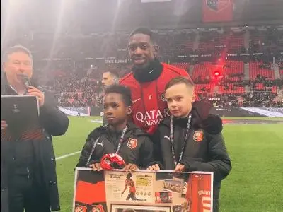 ویدئو: تجلیل باشگاه رن از برنده توپ طلا