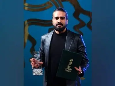 سینمای مستند خلاقانه‌تر و متفکرانه‌تر از سینمای داستانی است/ توجه به سینمای داستانی، بر طراحی پوستر مستند هم تاثیر دارد