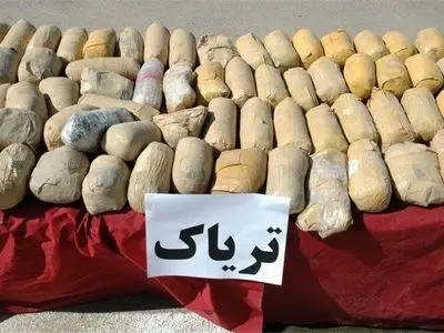 کشف 639 کیلوگرم موادمخدر تریاک از یک پیکان‌وانت در استان خراسان جنوبی