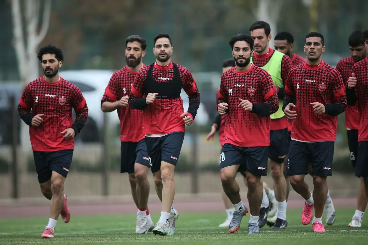 پیروزی یک نیمه‌ای صدرنشین لیگ یک مقابل پرسپولیس