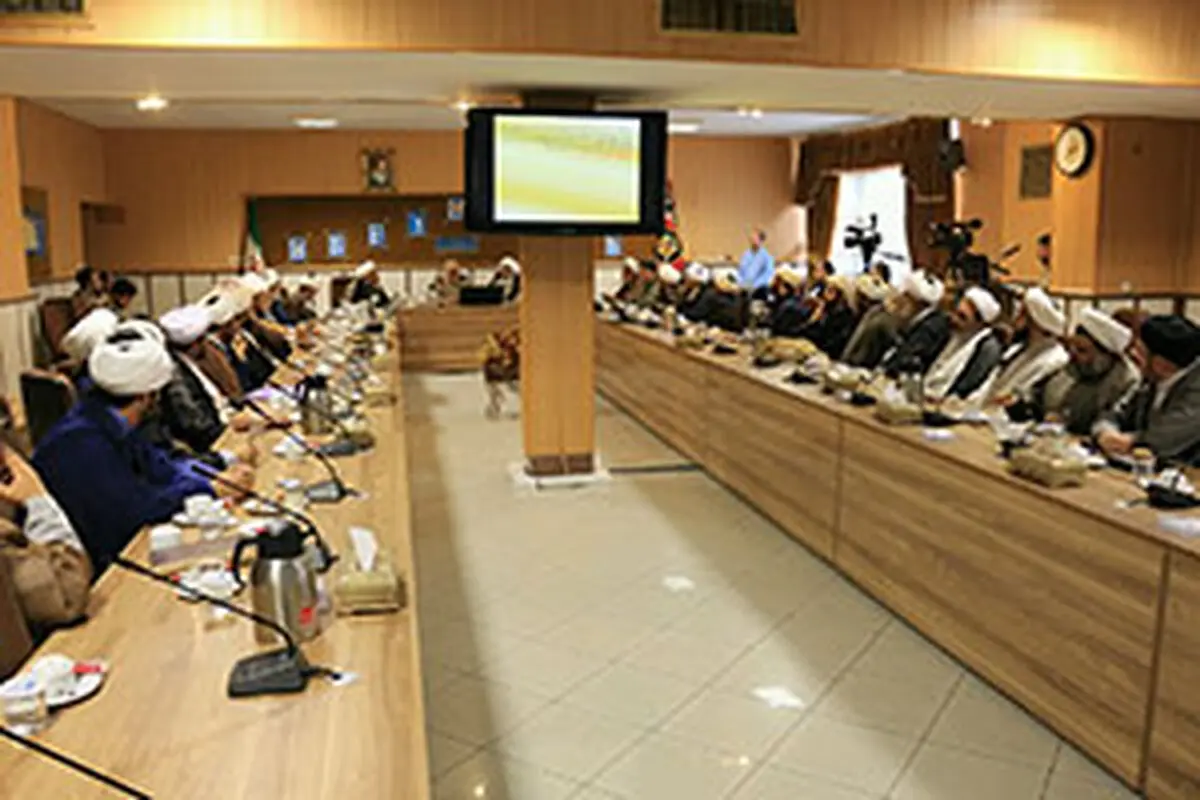 نخستین گردهمایی روحانیون ستاد ارتش برگزار شد