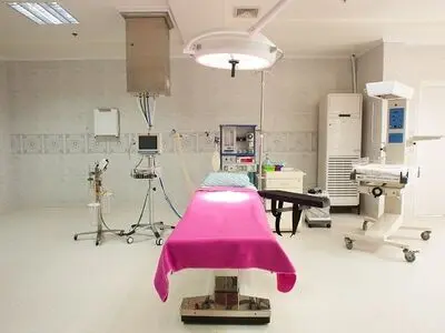 پیشرفت 95 درصدی عملیات بازسازی بخش زایمان پیرانشهر 