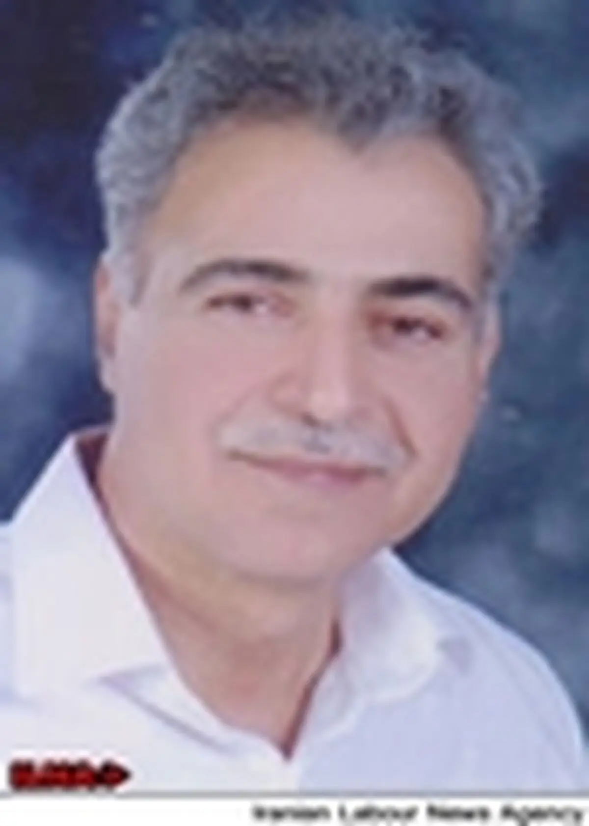 زردنویسی‌ها ناشی از کم‌سوادی‌ست