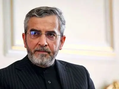 صیانت از استقلال و هویت ملی از مهمترین جلوه‌های اساسی رویکرد رهبری شهید است