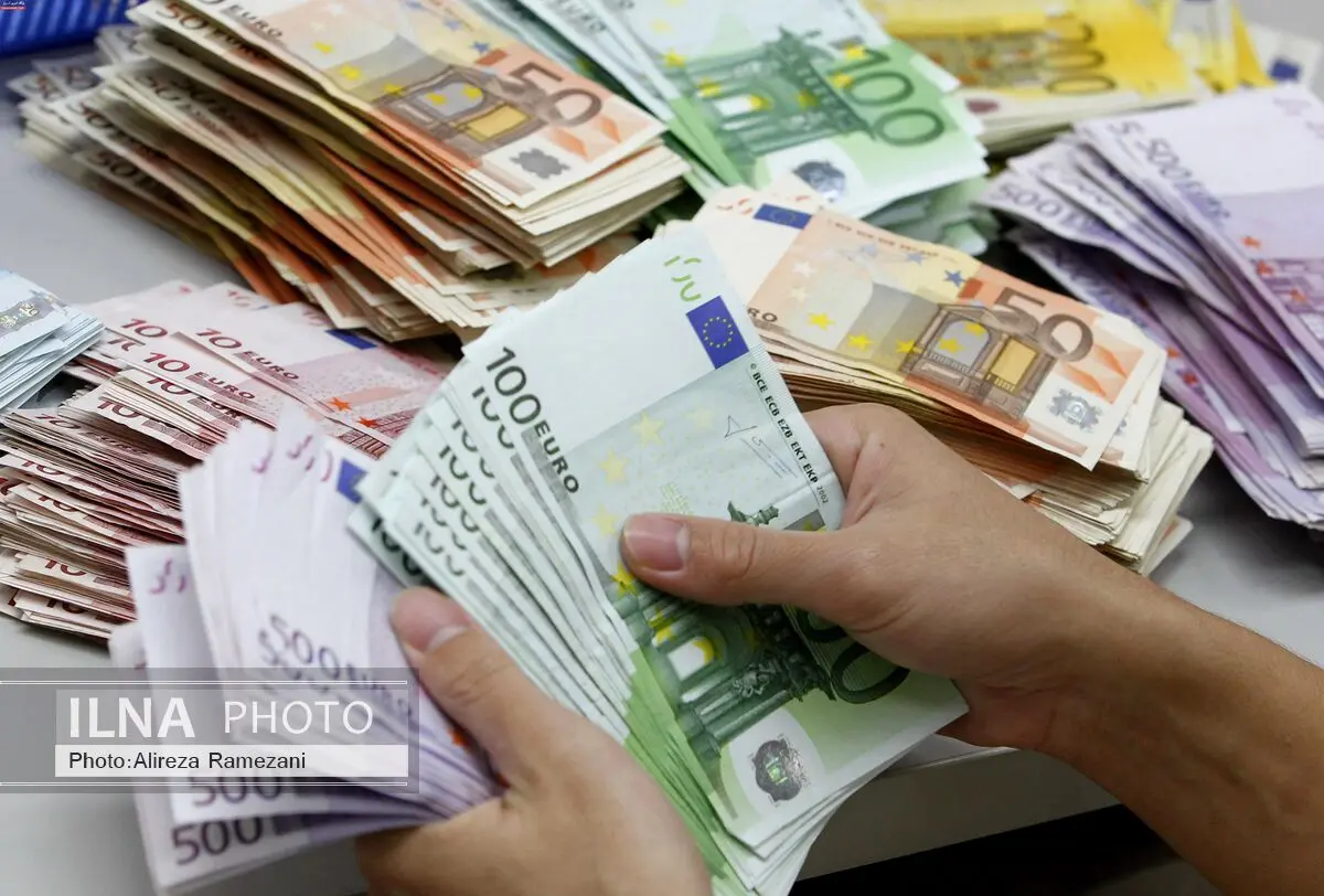 نرخ انواع ارز در بازار روز شنبه