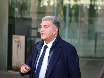 لاپورتا: اجازه ندهیم بارسا دوباره ویرانه شود