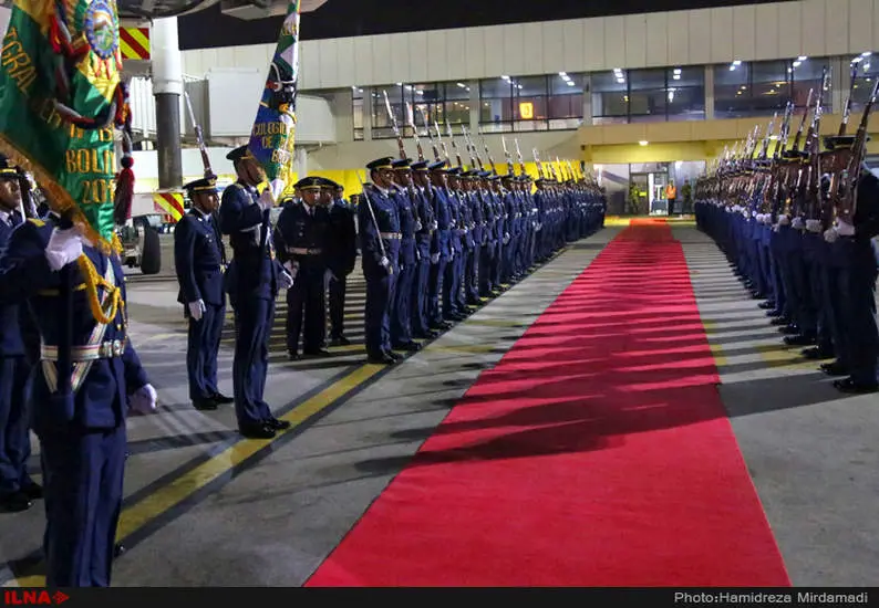 ورود وزیر امور خارجه کشورمان به فرودگاه سانتاکروز بولیوی