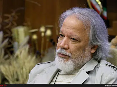 تلفیق‌های امروزی لباسِ موسیقی سنتی را از تنش کنده است/ تلویزیون برنامه استعدادیابی از هنرمندان عرصه آیینی را برگزار کند