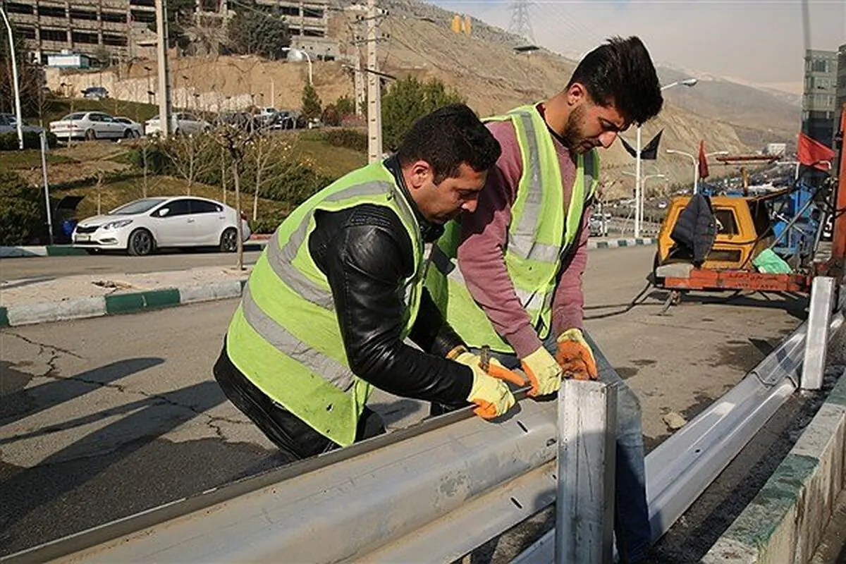 ایمن‌سازی معابر اصلی واحد علوم و تحقیقات با نصب گاردیل