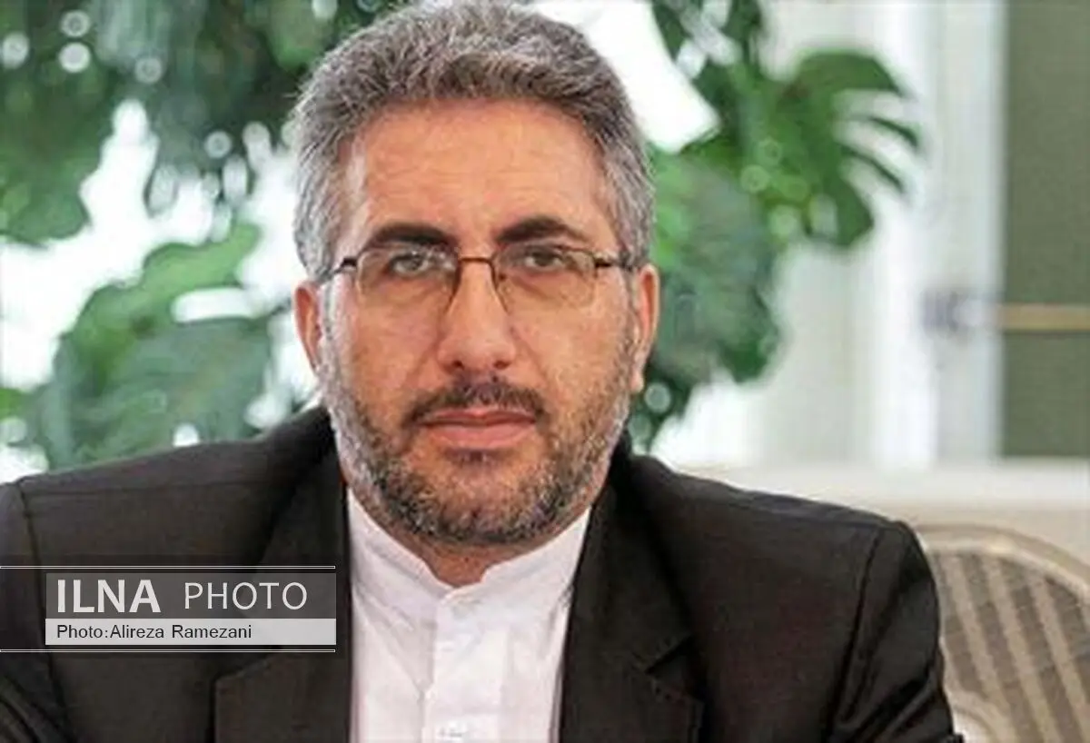 پراکندگی قوانین در خصوص آموزش اتباع بیگانه ناشی از تصمیم گیری‌های اشتباه است