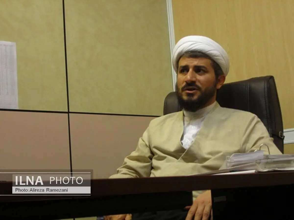 زیر و بم مشایی از زبان روحانی‌ای که می‌گوید مسحور مشایی شده است