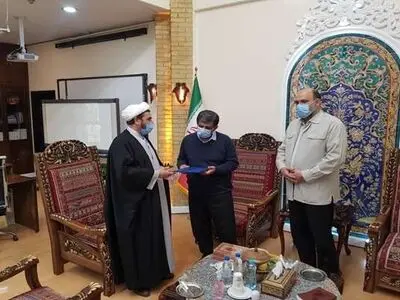 هدیه سازمان بازرسی کل کشور به وزیر میراث فرهنگی، گردشگری و صنایع‌دستی تقدیم شد