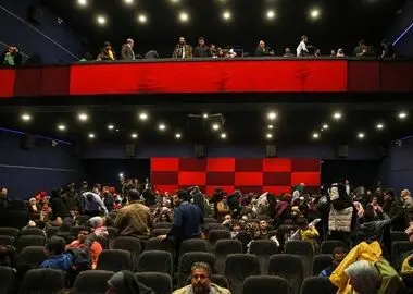 هفته گذشته چند نفر به سینما رفتند؟