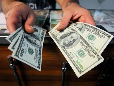 دلار در سراشیبی قیمت