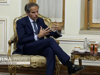 في رسالة إلى بزشكيان.. مدير الوكالة الذرية يعلن استعداده لزيارة إيران