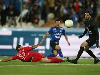 خیری: قهرمانی با اقتدار ممکن می شود نه فرصت سوزی!/ دوران اتلاف وقت به سر رسید