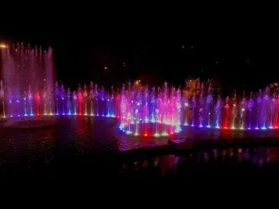 آبنمای هوشمند دریاچه بوستان آزادی شیراز منحصر به‌ فرد است