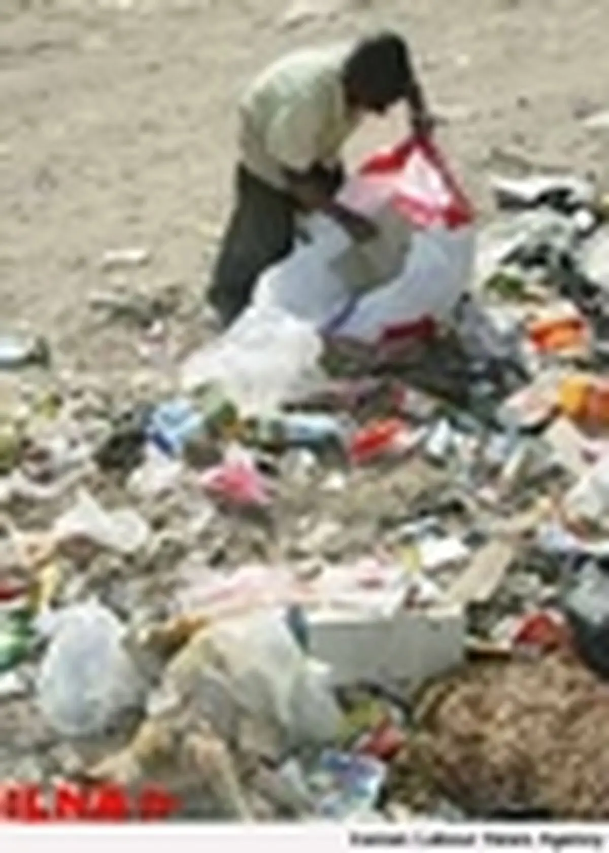 نیمی از ۲۱۵ میلیون کودک کار جهان، بیگاری می‌کنند