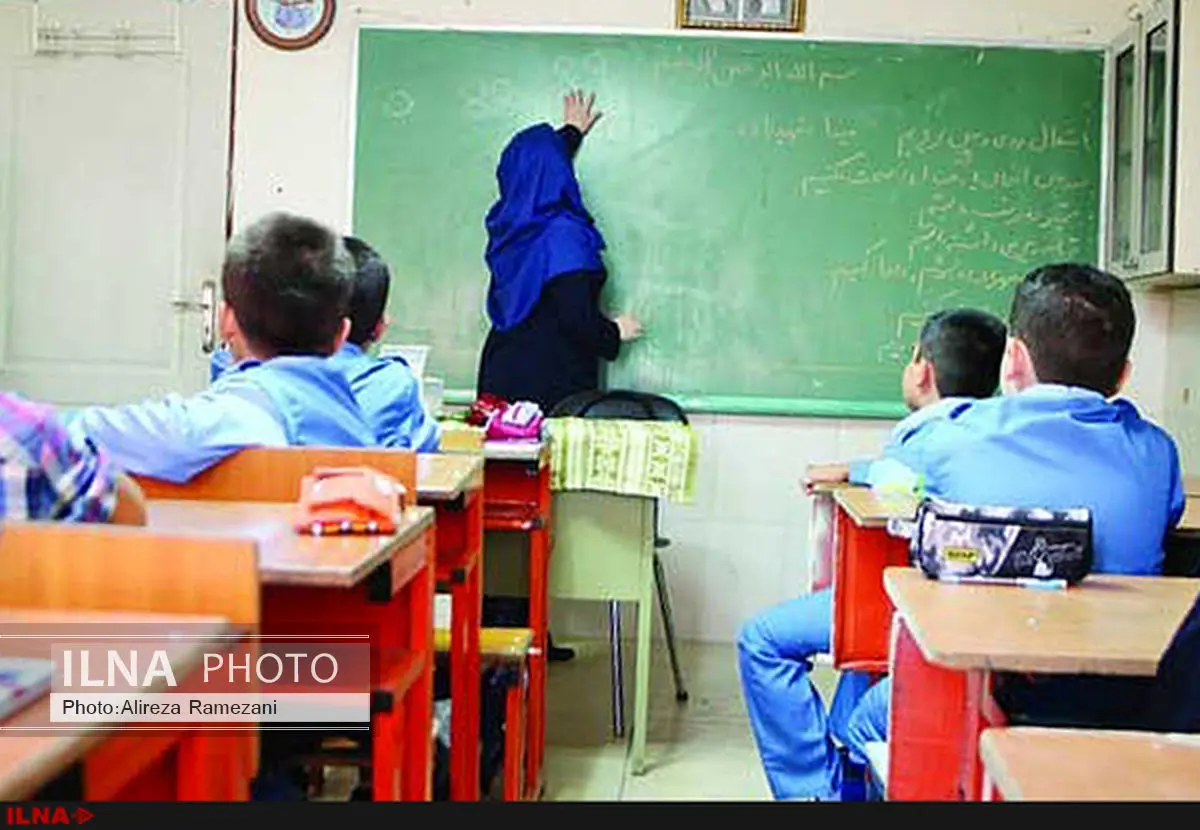 حداقل و حداکثر شهریه در مدارس شاهد/ ۸ هزار نفر از فرزندان شهدا و ایثارگران در نوبت استخدام هستند