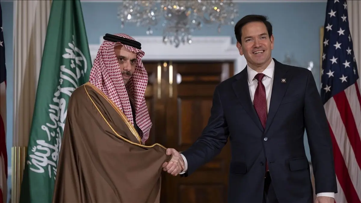 دیدار و گفت‌وگوی بن فرحان و روبیو