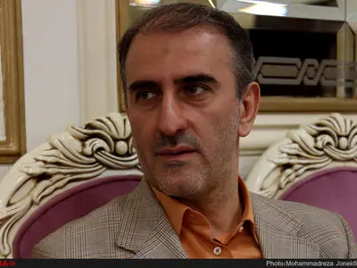 هیچکدام از ۷ نامزد شهرداری رسما انصراف نداده‌اند / شریعتمداری و بی‌طرف هنوز در لیست حضور دارند