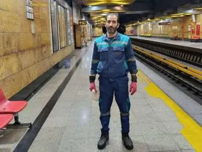کارگر متروی تهران کیف حاوی ۱۵۰ گرم طلای را به صاحبش برگرداند