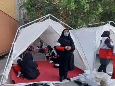 تیم‌های«سحر» هلال‌احمر در متروپل فعال شدند/ آغاز حمایت های روانی از بازماندگان سانحه