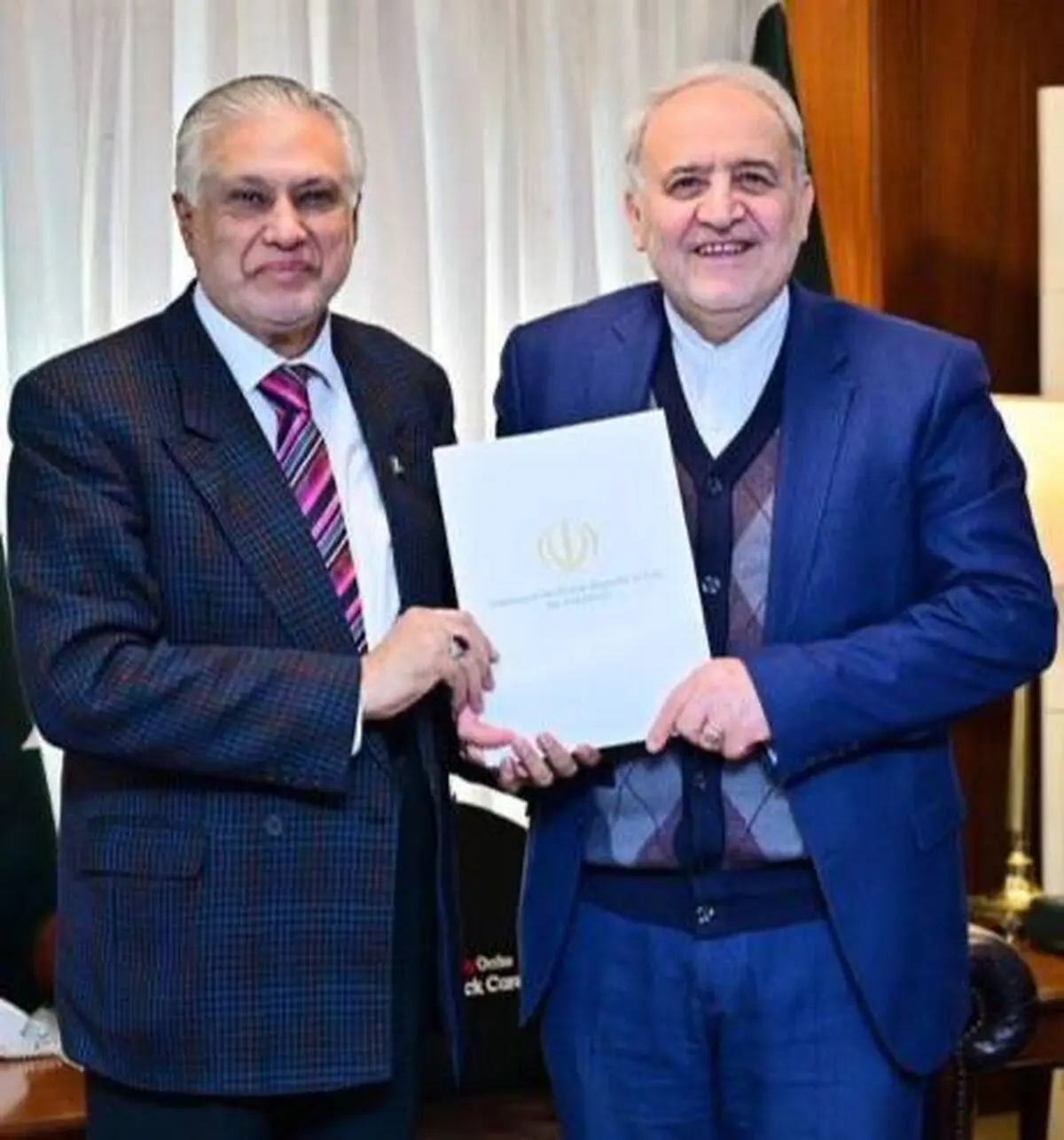 پیام عراقچی به معاون نخست وزیر پاکستان ابلاغ شد 
