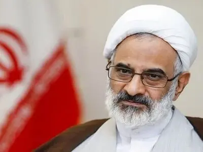 نماینده ولی‌فقیه در سپاه شهادت دریابان پاسدار علیرضا تنگسیری را تبریک و تسلیت گفت