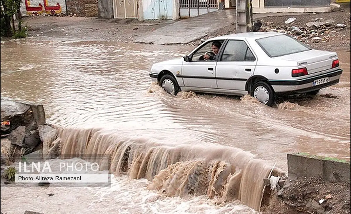 ارائه خدمات امدادی به ۱۳۰ حادثه دیده متاثر از سیل و آب‌گرفتگی