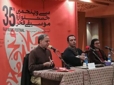 برنامه «گلها» با عظمت و از لحاظ موسیقی بسیار عالی بود/ برخی موزیسین‌ها به خود زحمت نمی‌دهند کتاب بخوانند