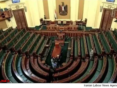 تسلط نظامیان بر مصر، تشکیل پارلمان را غیر ممکن کرده است